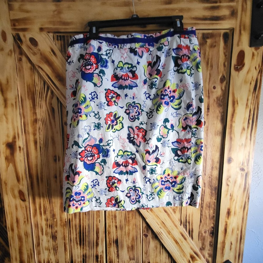 Pencil skirt
